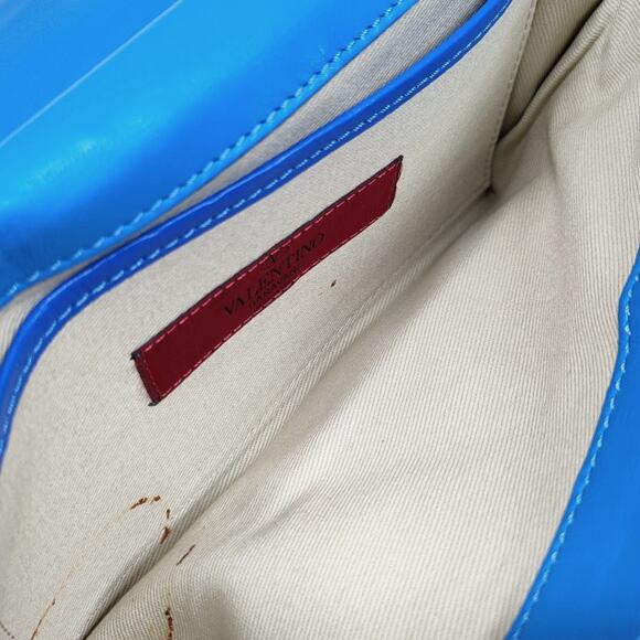 💎✨AUTHENTlC✨💎Valentino Garavani Leather Shoulder Bag - Picture 7 of 8